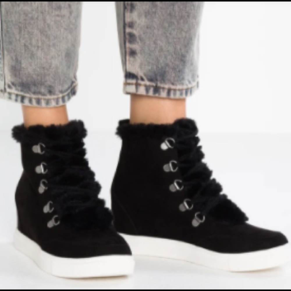 Madden Girl Women's Pulley Ankle Boot, Black